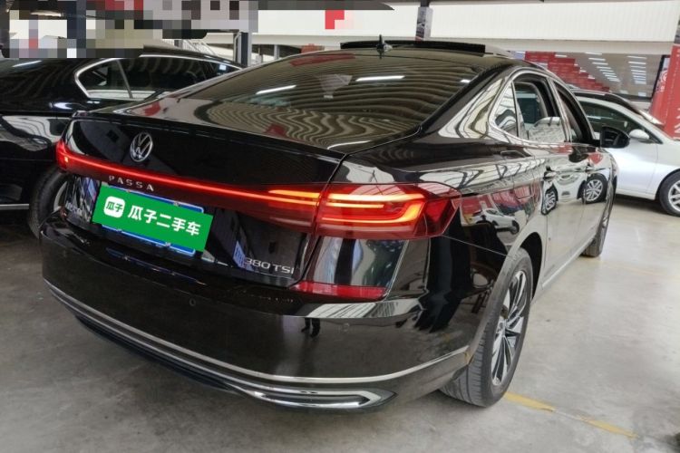 Used Volkswagen Passat 2023 330TSI Starry Elite Edition
