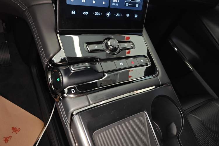 Used Nio ES8 2020 580 km Signature Edition 7-Seater Version
