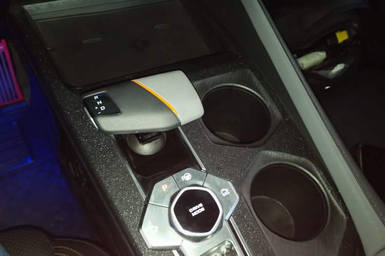 Used Changan UNI-V 2022 1.5T Smart Navigation Version
