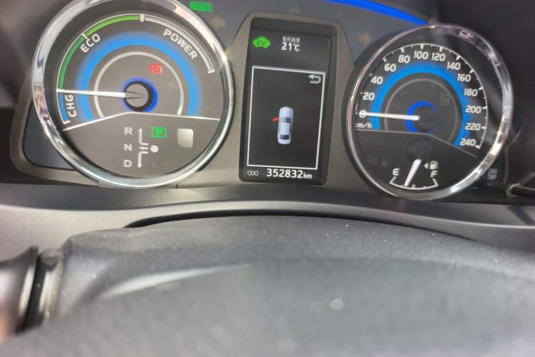 Used Toyota Corolla 2017 Revised Dual-Engine 1.8L E-CVT Leading Edition