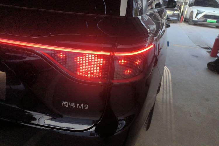 Used Hima AITO M9 2025 Extended-Range Ultra Version 52 kWh 6-Seater