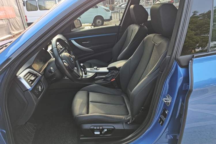 Used BMW 3 Series GT 2017 320i M Sport
