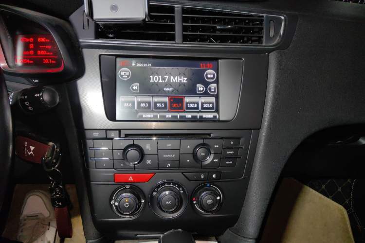 Used DS 4S 2016 1.6T Automatic Ruidong Version THP160 Audio And AC Panel