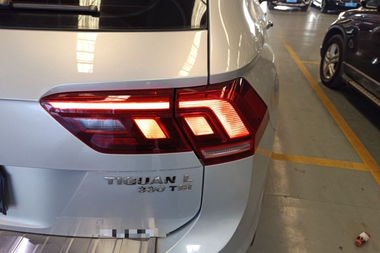 Used Volkswagen Tiguan L 2019 Revised 330TSI Automatic Two-Wheel Drive Smart & Luxury Edition China VI Standard
