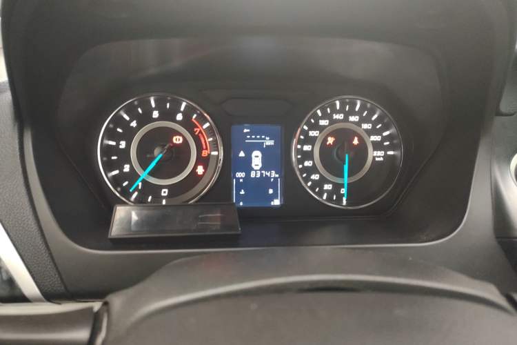 Used Soueast V5 Lingzhi 2017 1.5L Manual New Elite Model Instrument Cluster