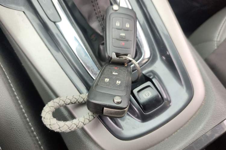 Used Chevrolet Malibu 2017 1.5T Automatic Luxury Edition Vehicle Key