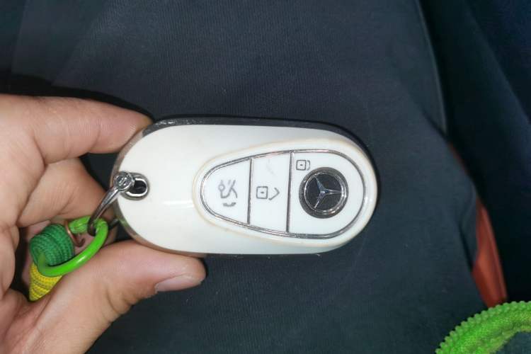 Used Mercedes-Benz GLC 2023 GLC 300 L 4MATIC Luxury 7-Seater Interior 1