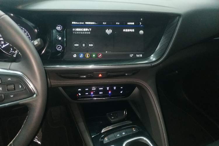 Used Buick Envision 2022 Facelift Encore S 552T Two-Wheel-Drive Luxury Model
