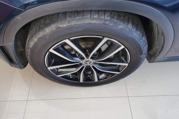 Used Mercedes-Benz GLC 2020 Facelift GLC 260 L 4MATIC Luxury Edition Exterior 4