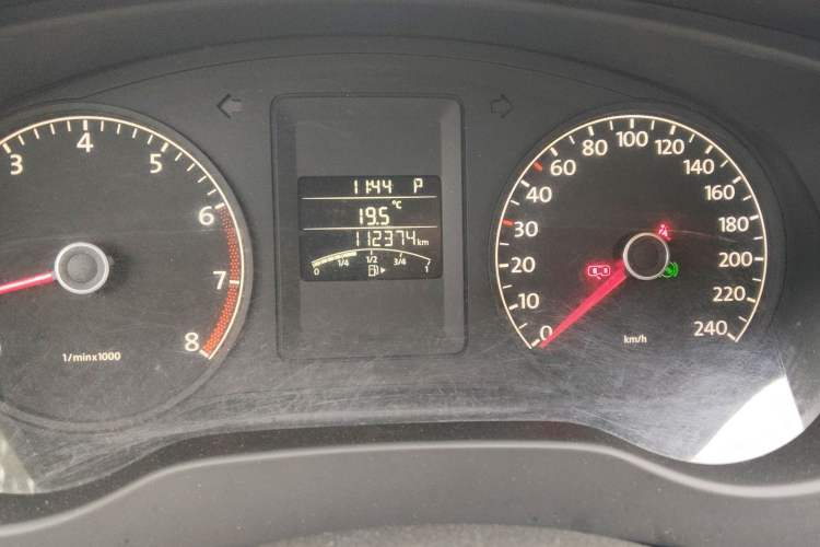 Used Volkswagen Sagitar 2012 1.6L Automatic Comfort Edition Odometer Close Up