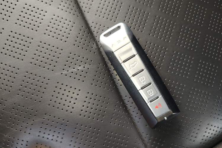 Used Wey VV6 2020 2.0T Four-Wheel Drive Zhiyu+