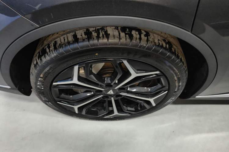 Used Deepal SL03 2025 Extended-Range Sporty Version