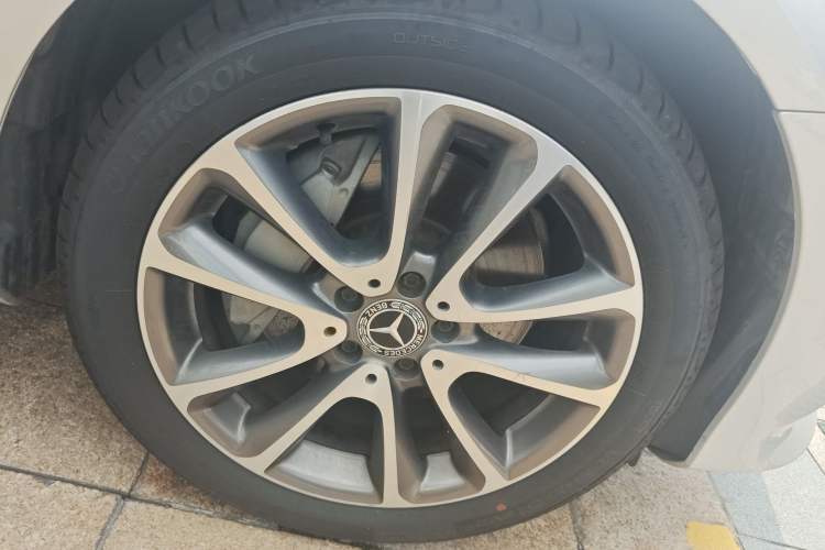 Used Mercedes-Benz E-Class 2016 E 300 L Stylish Model
