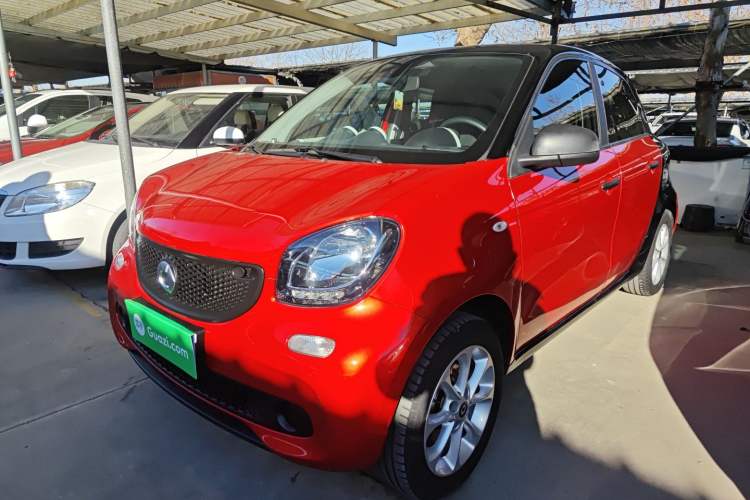 Used smart forfour 2018 1.0L 52 kW Dynamic Edition