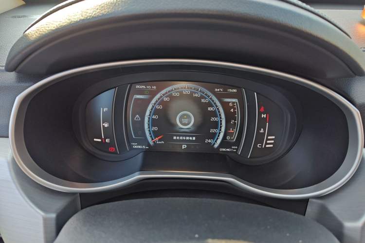 Used Geely Auto Emgrand X7 Sport 2016 1.8TD Automatic All-Wheel Drive Smart Version Instrument Cluster