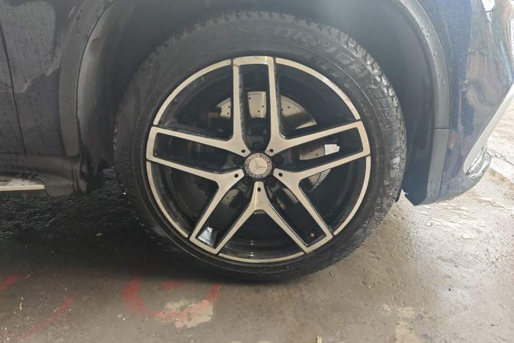 Used Mercedes-Benz GLE Coupe 2015 GLE 450 AMG 4MATIC Coupe SUV
