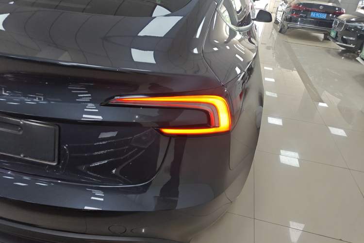 Used Tesla Model 3 2023 Rear-Wheel-Drive Version Right Rear Taillight