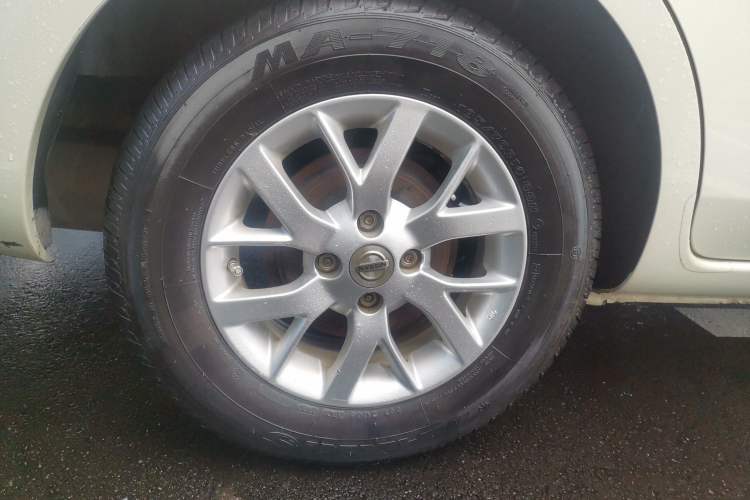 Used Nissan Sunny 2015 1.5XE Manual Comfort Edition