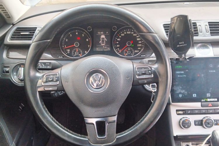 Used Volkswagen Magotan 2012 Facelift 2.0 TSI Prestige Model
