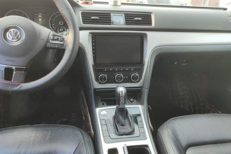 Used Volkswagen Passat 2014 1.8TSI DSG Prestige Edition
