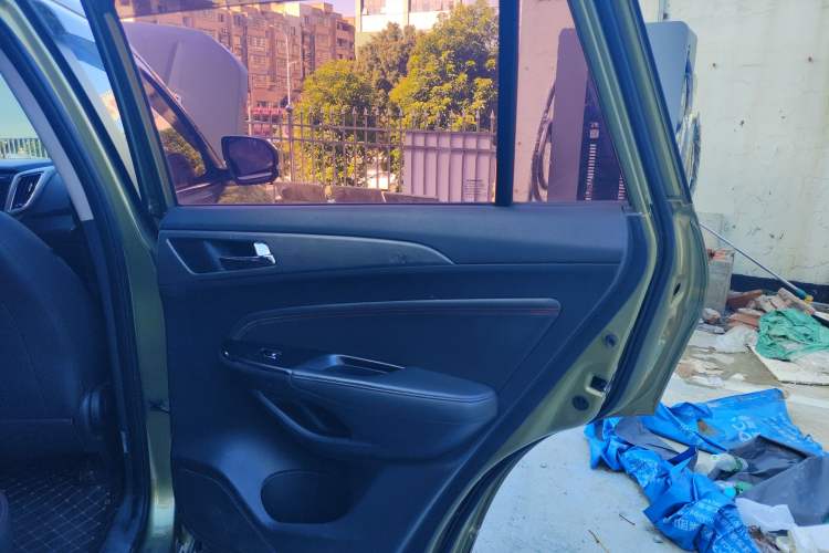 Used Changan CS75 2017 Shangkui Edition 1.5T Manual Fengxiang Model