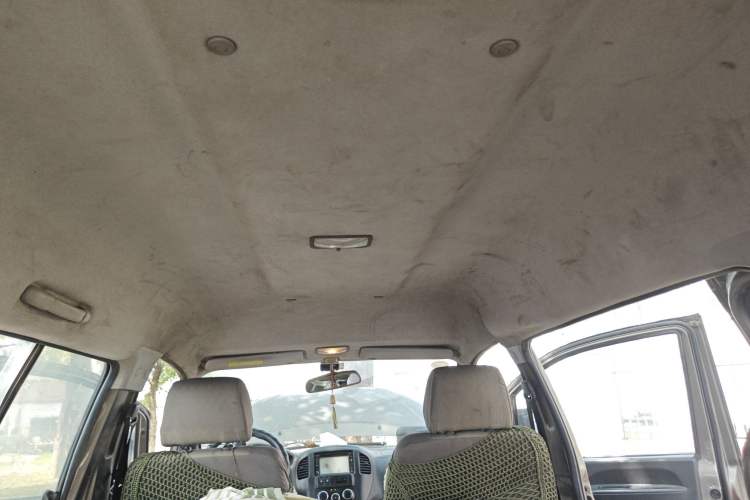 Used FORTHING Lingzhi 2012 Commercial Version 1.6L Special Offer Model
