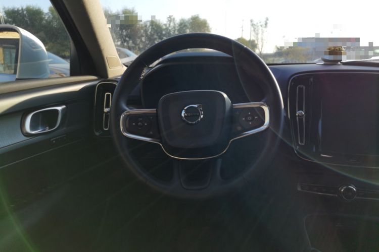 Used Volvo XC40 2023 B4 4x4 Smart Luxury Edition
