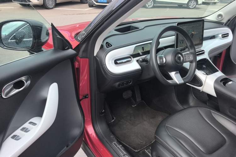 Used smart #1 2023 BRABUS Performance Edition Driver Seat