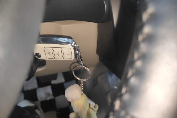 Used Volkswagen Beetle 
