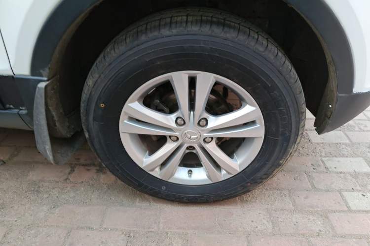 Used HYOSOW S3 2014 1.5L Comfort Version China IV Emission Standard