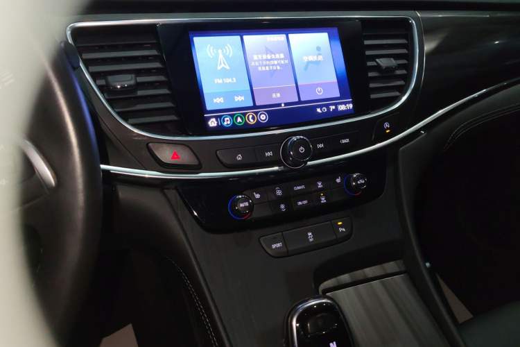 Used Buick LaCrosse 2022 652T Luxury Version
