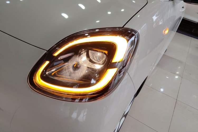 Used Wuling Hongguang MINIEV 2025 Four-Door Version Advanced Edition