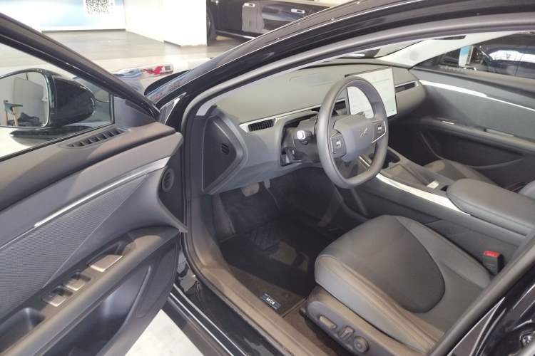 Used XPeng MONA M03 2025 600 with Ultra-Long Range Max Driver Seat