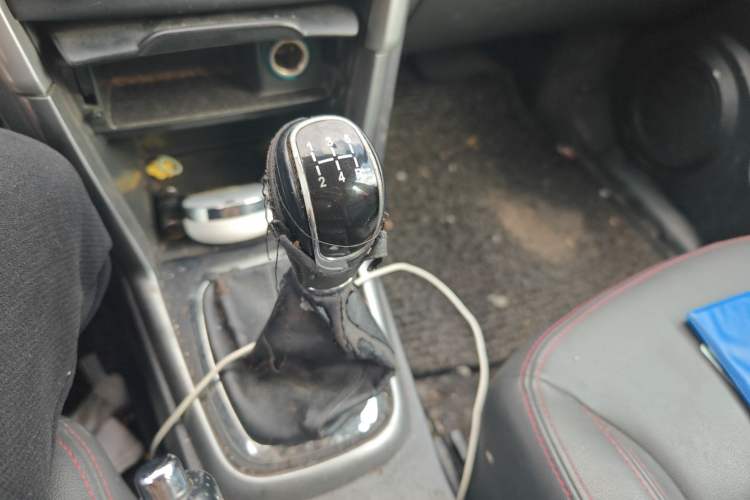 Used Chery Tiggo 3 2015 1.6L Manual Zhishang Sport Edition Gear Lever