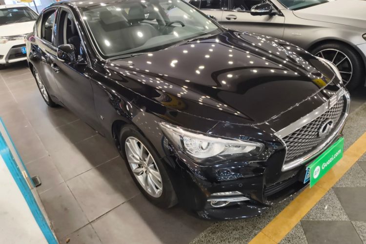 Used Infiniti Q50 2014 3.7L Comfort Edition Front Right 45 Deg