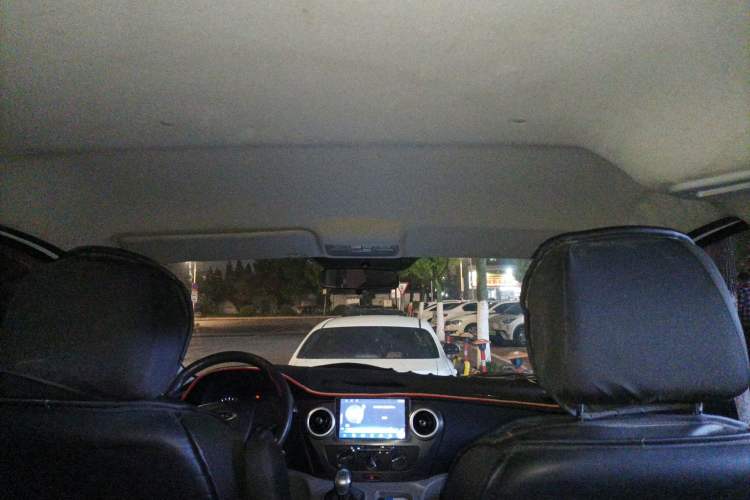 Used JAC Refine M3 2019 Creator Edition 1.8L Luxury Model Headliner