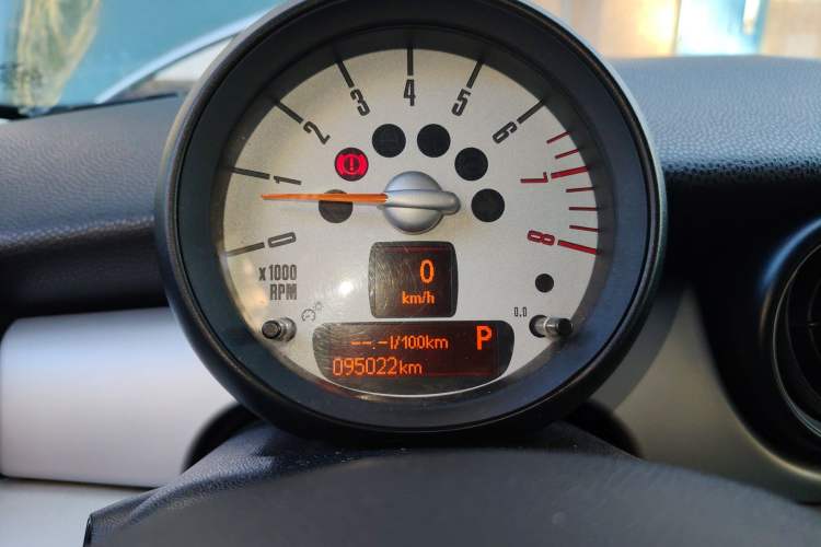 Used MINI MINI 2011 1.6L ONE
