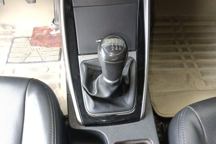 Used Hyundai Elantra (5th Generation / Langdong) 2015 1.6L Manual Leading Model
