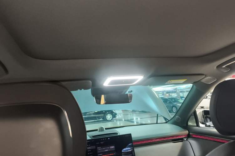 Used Zeekr 7X 2025 75 kWh Rear-Wheel Drive Intelligent Driving Version Headliner