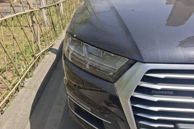 Used Audi Q7 New Energy 2019 55 e-tron Right Front Headlight