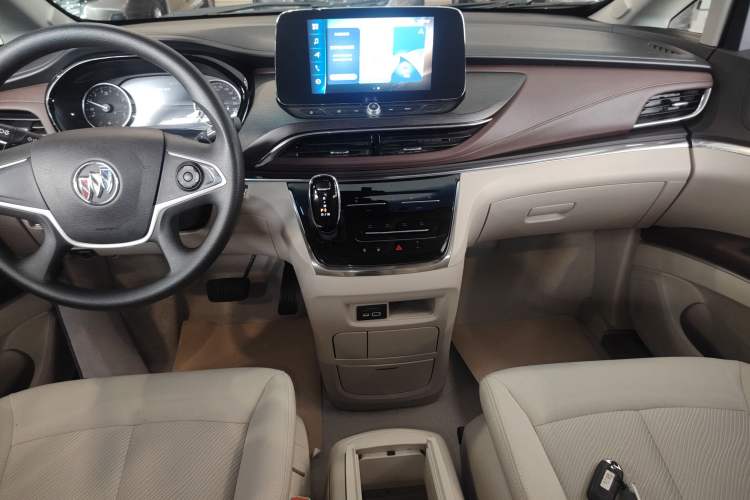 Used Buick GL8 2023 Land Executive Class Comfort Model
