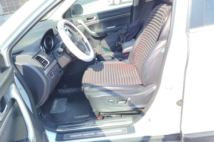 Used Haval H6 2015 Sport Edition 1.5T Automatic Two-Wheel Drive Luxury Model