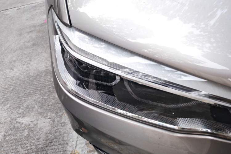 Used BMW 5 Series 2019 Facelifted 530Li Luxury Edition Premium Package Right Front Headlight