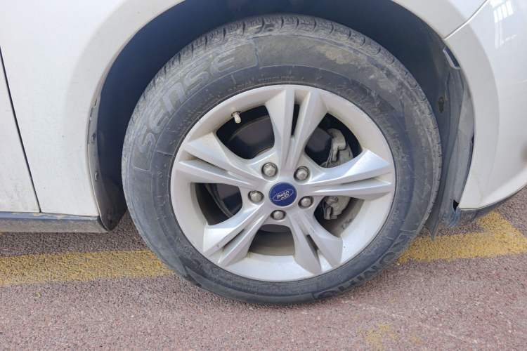 Used Ford Focus 2012 Hatchback 1.6L Automatic Fashion Edition
