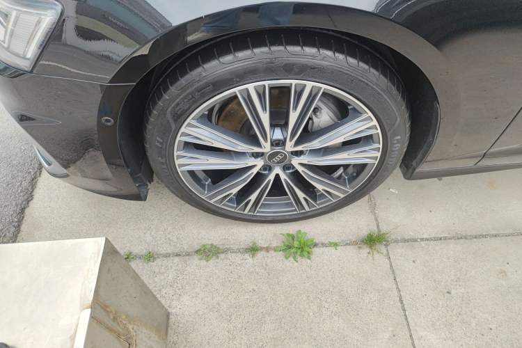 Used Audi A6L 2023 Revised 45 TFSI Prestige Dynamic Edition Left Front Wheel Hub