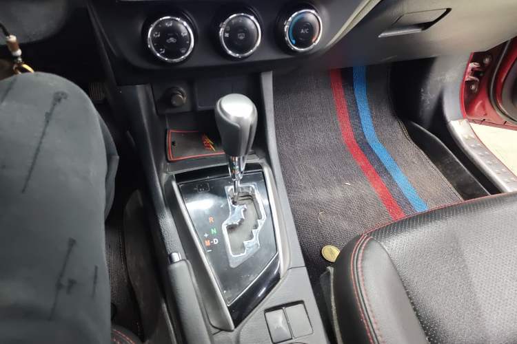 Used Toyota Levin 2014 1.6G CVT Elite Edition Gear Lever