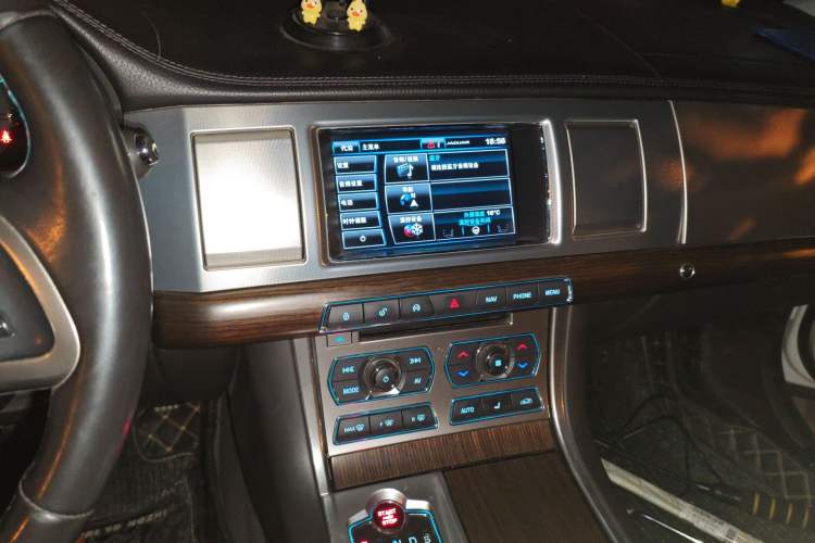 Used Jaguar XF 2015 XF 2.0T Prestige Edition