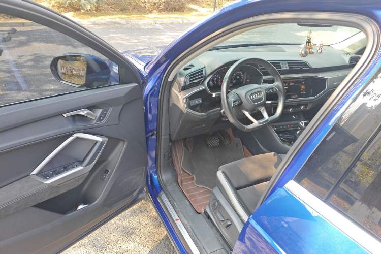 Used Audi Q3 2019 35 TFSI Fashion Dynamic Model