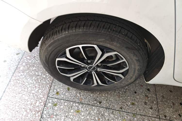 Used Roewe i6 MAX New Energy 2023 EV 420 Skyroof Special Edition Right Rear Wheel Hub