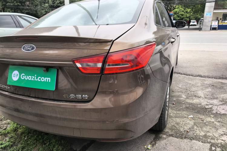 Used Ford Escort 2015 1.5L Manual Comfort Model